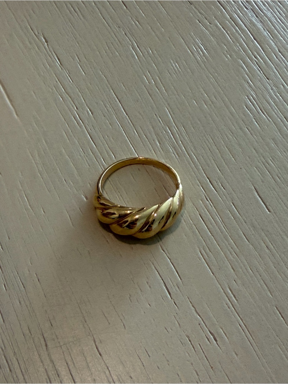 Mejuri Polished Gold Twist Dome Ring